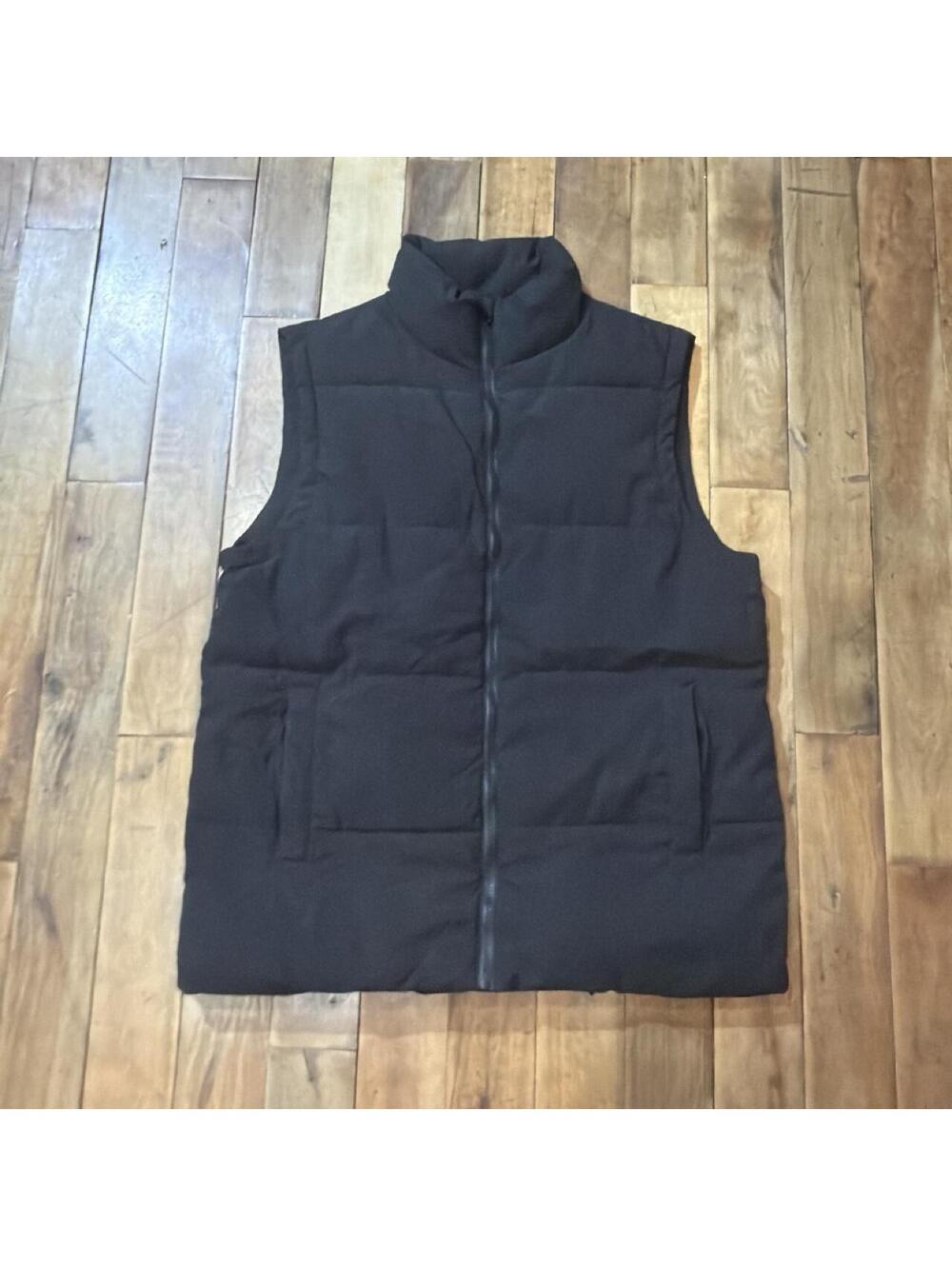 Princess Polly black puffer vest — XS/S